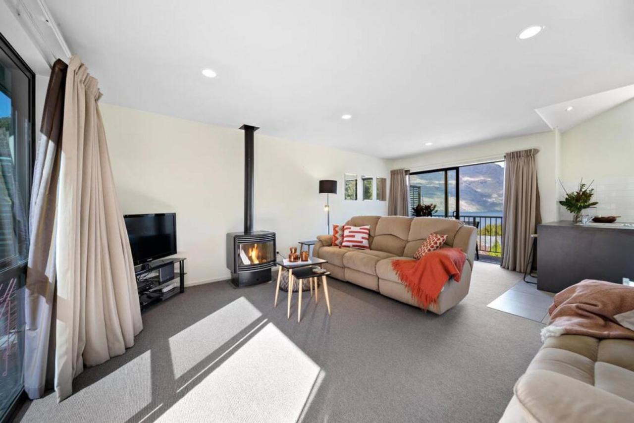 Sunshine Bay Escape - Close To Central Queenstown Apartment Exterior photo